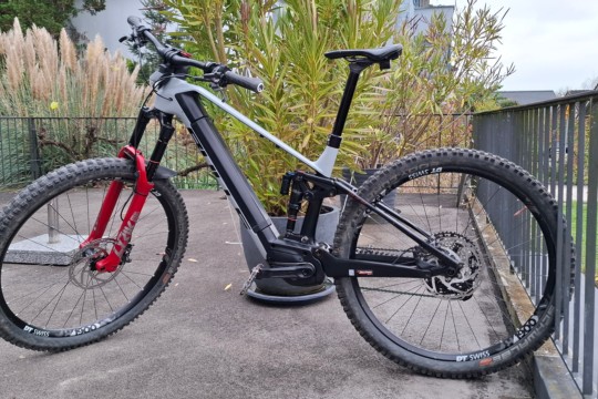 E-Bike 2.jpg